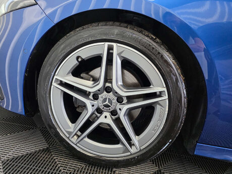 Mercedes-Benz A Class 1.3 A180h MHEV AMG Line (Executive) Hatchback 5dr Petrol Hybrid 7G-DCT Euro 25