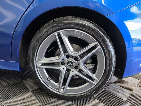 Mercedes-Benz A Class 1.3 A180h MHEV AMG Line (Executive) Hatchback 5dr Petrol Hybrid 7G-DCT Euro 22