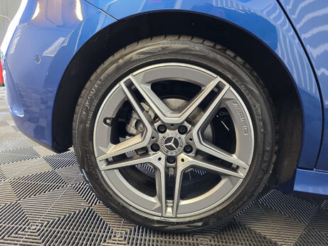 Mercedes-Benz A Class 1.3 A180h MHEV AMG Line (Executive) Hatchback 5dr Petrol Hybrid 7G-DCT Euro 20