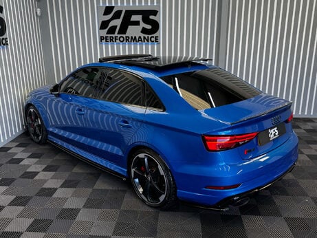 Audi RS3 2.5 TFSI Audi Sport Edition Saloon 4dr Petrol S Tronic quattro Euro 6 (s/s) 31