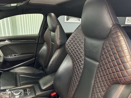 Audi RS3 2.5 TFSI Audi Sport Edition Saloon 4dr Petrol S Tronic quattro Euro 6 (s/s) 21