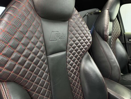Audi RS3 2.5 TFSI Audi Sport Edition Saloon 4dr Petrol S Tronic quattro Euro 6 (s/s) 11