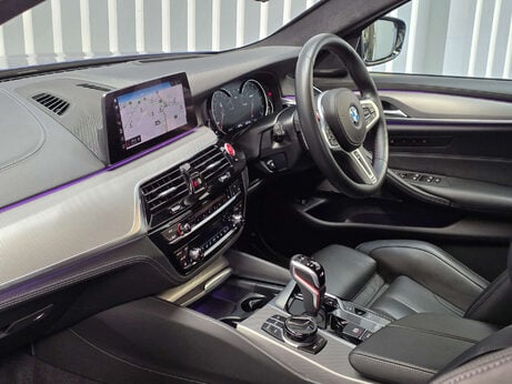 BMW M5 4.4i V8 Competition Saloon 4dr Petrol Steptronic xDrive Euro 6 (s/s) (625 p 4