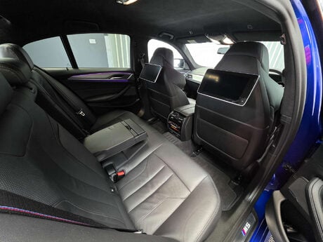 BMW M5 4.4i V8 Competition Saloon 4dr Petrol Steptronic xDrive Euro 6 (s/s) (625 p 19