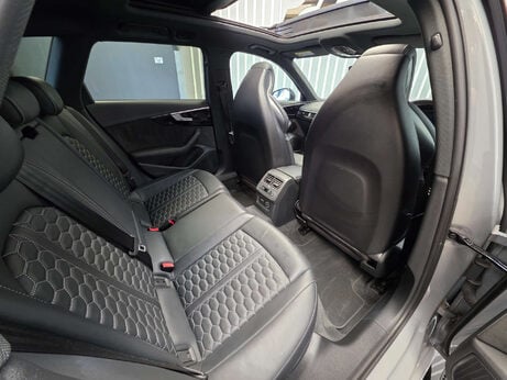 Audi RS4 2.9 TFSI V6 Vorsprung Estate 5dr Petrol Tiptronic quattro Euro 6 (s/s) (450 18
