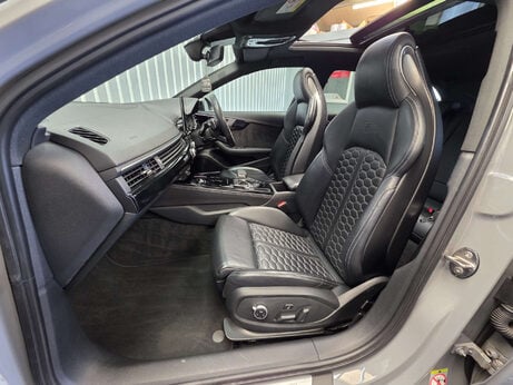 Audi RS4 2.9 TFSI V6 Vorsprung Estate 5dr Petrol Tiptronic quattro Euro 6 (s/s) (450 5