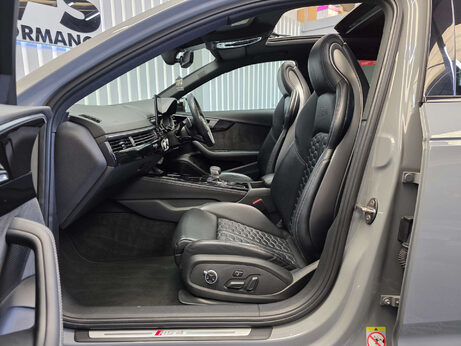 Audi RS4 2.9 TFSI V6 Vorsprung Estate 5dr Petrol Tiptronic quattro Euro 6 (s/s) (450 47