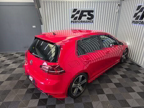 Volkswagen Golf 2.0 TSI BlueMotion Tech R Hatchback 5dr Petrol DSG 4Motion Euro 6 (s/s) (30 18