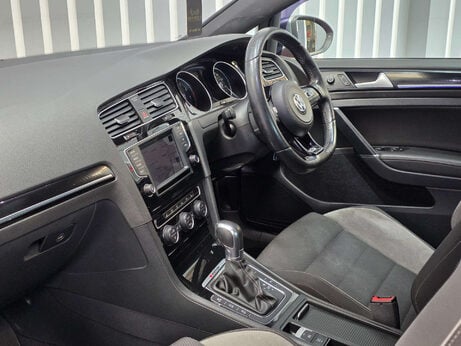 Volkswagen Golf 2.0 TSI BlueMotion Tech R Hatchback 5dr Petrol DSG 4Motion Euro 6 (s/s) (30 4