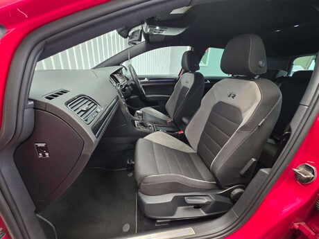 Volkswagen Golf 2.0 TSI BlueMotion Tech R Hatchback 5dr Petrol DSG 4Motion Euro 6 (s/s) (30 9