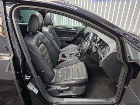 Volkswagen Golf 2.0 TSI BlueMotion Tech R Hatchback 5dr Petrol DSG 4Motion Euro 6 (s/s) (30 16