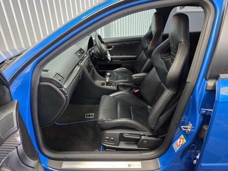 Audi RS4 4.2 Saloon 4dr Petrol Manual quattro (324 g/km, 415 bhp) 24