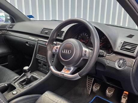 Audi RS4 4.2 Saloon 4dr Petrol Manual quattro (324 g/km, 415 bhp) 41