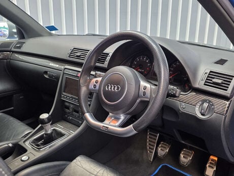 Audi RS4 4.2 Saloon 4dr Petrol Manual quattro (324 g/km, 415 bhp) 37
