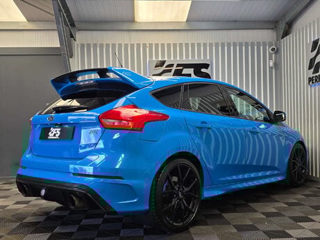 Ford Focus 2.3T EcoBoost RS Hatchback 5dr Petrol Manual AWD Euro 6 (s/s) (350 ps) 31