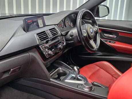 BMW M3 3.0 BiTurbo Competition Saloon 4dr Petrol DCT Euro 6 (s/s) (450 ps) 8