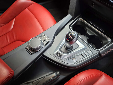 BMW M3 3.0 BiTurbo Competition Saloon 4dr Petrol DCT Euro 6 (s/s) (450 ps) 6