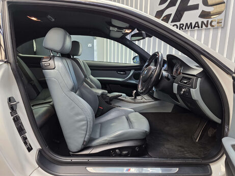 BMW M3 4.0 iV8 Coupe 2dr Petrol DCT Euro 5 (420 ps) 27