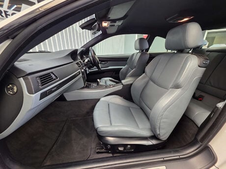 BMW M3 4.0 iV8 Coupe 2dr Petrol DCT Euro 5 (420 ps) 9