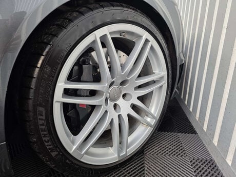 Audi RS4 4.2 Estate 5dr Petrol Manual quattro (326 g/km, 415 bhp) 24