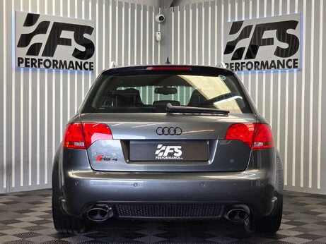 Audi RS4 4.2 Estate 5dr Petrol Manual quattro (326 g/km, 415 bhp) 1