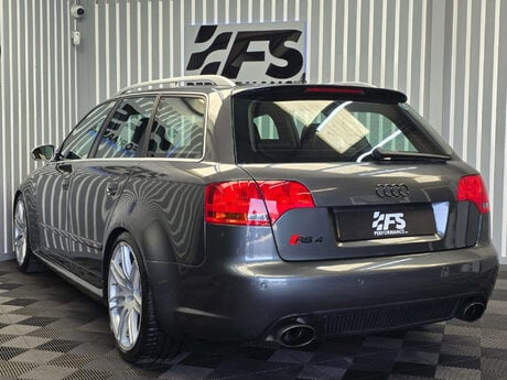 Audi RS4 4.2 Estate 5dr Petrol Manual quattro (326 g/km, 415 bhp) 37