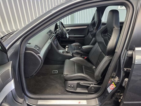 Audi RS4 4.2 Estate 5dr Petrol Manual quattro (326 g/km, 415 bhp) 18