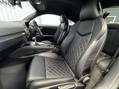 Audi TT 2.5 TFSI Coupe 3dr Petrol S Tronic quattro Euro 6 (s/s) (400 ps) 8