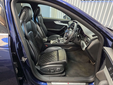 Audi S4 3.0 TFSI V6 Saloon 4dr Petrol Tiptronic quattro Euro 6 (s/s) (354 ps) 19