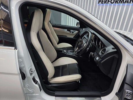 Mercedes-Benz C Class 6.3 C63 V8 AMG Saloon 4dr Petrol SpdS MCT Euro 5 (457 ps) 16