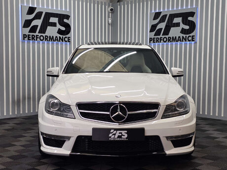 Mercedes-Benz C Class 6.3 C63 V8 AMG Saloon 4dr Petrol SpdS MCT Euro 5 (457 ps) 41