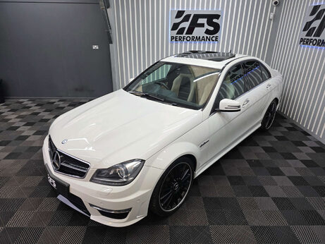 Mercedes-Benz C Class 6.3 C63 V8 AMG Saloon 4dr Petrol SpdS MCT Euro 5 (457 ps) 11