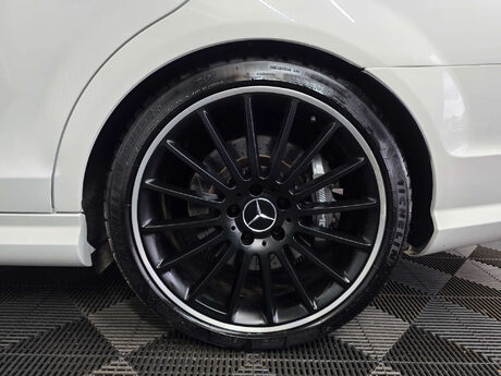 Mercedes-Benz C Class 6.3 C63 V8 AMG Saloon 4dr Petrol SpdS MCT Euro 5 (457 ps) 25