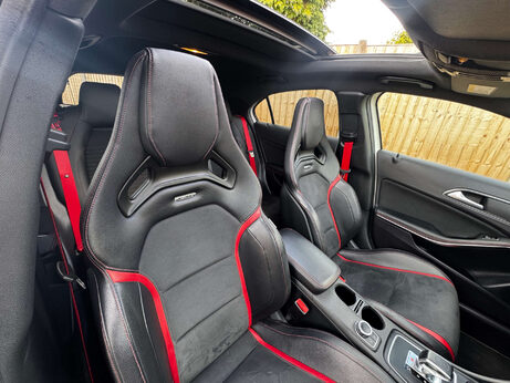 Mercedes-Benz A Class 2.0 A45 AMG Hatchback 5dr Petrol SpdS DCT 4MATIC Euro 6 (s/s) (360 ps) 4