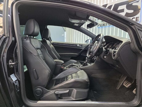 Volkswagen Golf 2.0 TSI BlueMotion Tech R Hatchback 3dr Petrol DSG 4Motion Euro 6 (s/s) (30 31