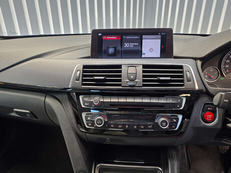 BMW M4 3.0 BiTurbo GPF Competition Coupe 2dr Petrol DCT Euro 6 (s/s) (450 ps) 9