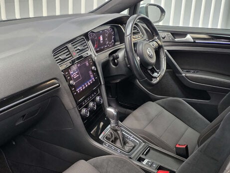 Volkswagen Golf 2.0 TSI R Hatchback 5dr Petrol DSG 4Motion Euro 6 (s/s) (300 ps) 4