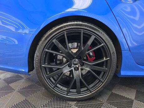 Audi RS6 4.0 TFSI V8 Performance Estate 5dr Petrol Tiptronic quattro Euro 6 (s/s) (6 33