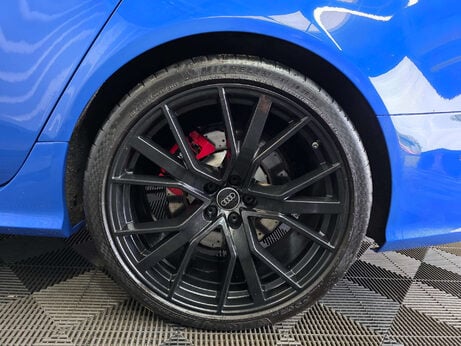 Audi RS6 4.0 TFSI V8 Performance Estate 5dr Petrol Tiptronic quattro Euro 6 (s/s) (6 31