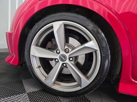 Honda Civic 2.0 i-VTEC Type R GT Hatchback 3dr Petrol Manual (215 g/km, 197 bhp) 17