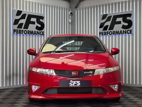 Honda Civic 2.0 i-VTEC Type R GT Hatchback 3dr Petrol Manual (215 g/km, 197 bhp) 2