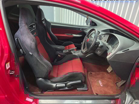 Honda Civic 2.0 i-VTEC Type R GT Hatchback 3dr Petrol Manual (215 g/km, 197 bhp) 18