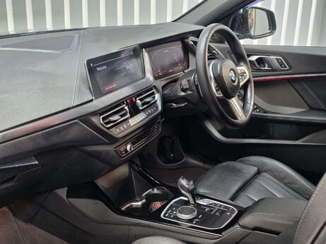 BMW 1 Series 2.0 M135i Hatchback 5dr Petrol Auto xDrive Euro 6 (s/s) (306 ps) 18