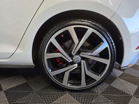 Volkswagen Golf 2.0 TSI GPF GTI Performance Hatchback 5dr Petrol DSG Euro 6 (s/s) (245 ps) 22