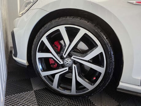 Volkswagen Golf 2.0 TSI GPF GTI Performance Hatchback 5dr Petrol DSG Euro 6 (s/s) (245 ps) 25