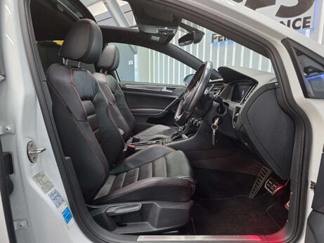 Volkswagen Golf 2.0 TSI GPF GTI Performance Hatchback 5dr Petrol DSG Euro 6 (s/s) (245 ps) 17