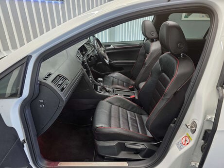 Volkswagen Golf 2.0 TSI GPF GTI Performance Hatchback 5dr Petrol DSG Euro 6 (s/s) (245 ps) 19