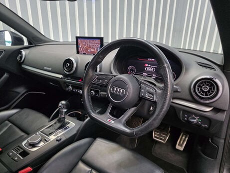 Audi S3 2.0 TFSI Black Edition Sportback 5dr Petrol S Tronic quattro Euro 6 (s/s) ( 18