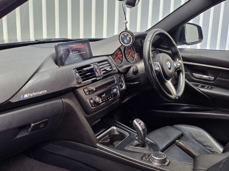 BMW 3 Series 3.0 330d BluePerformance M Sport Saloon 4dr Diesel Auto xDrive Euro 6 (s/s) 43