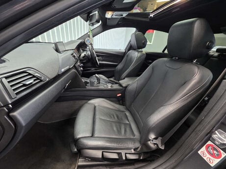 BMW 3 Series 3.0 330d BluePerformance M Sport Saloon 4dr Diesel Auto xDrive Euro 6 (s/s) 5